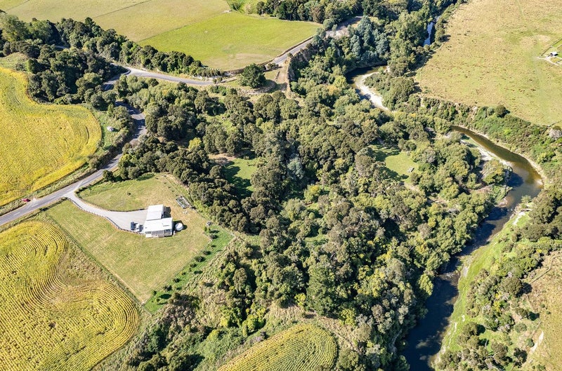 1597 Turakina Valley Road, Whanganui - Carousel 2