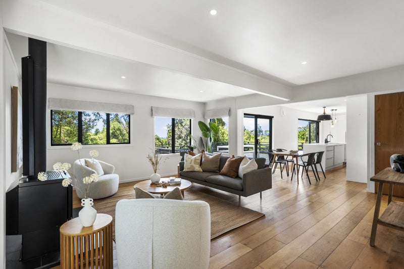 11 Awhiorangi Promenade, Swanson, Auckland - Carousel 2