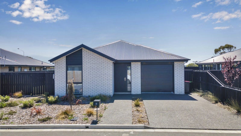 18 Kura Lane, Aranui, Christchurch - Carousel 1