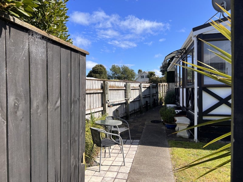 79A Eatwell Avenue, Paraparaumu Beach, Paraparaumu - Carousel 1