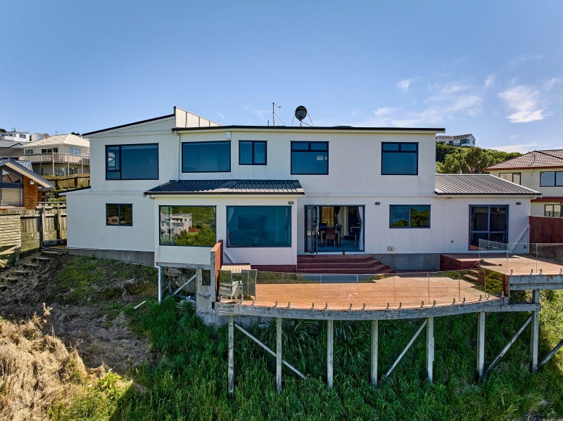 8 Tamworth Crescent, Newlands, Wellington - Carousel 17