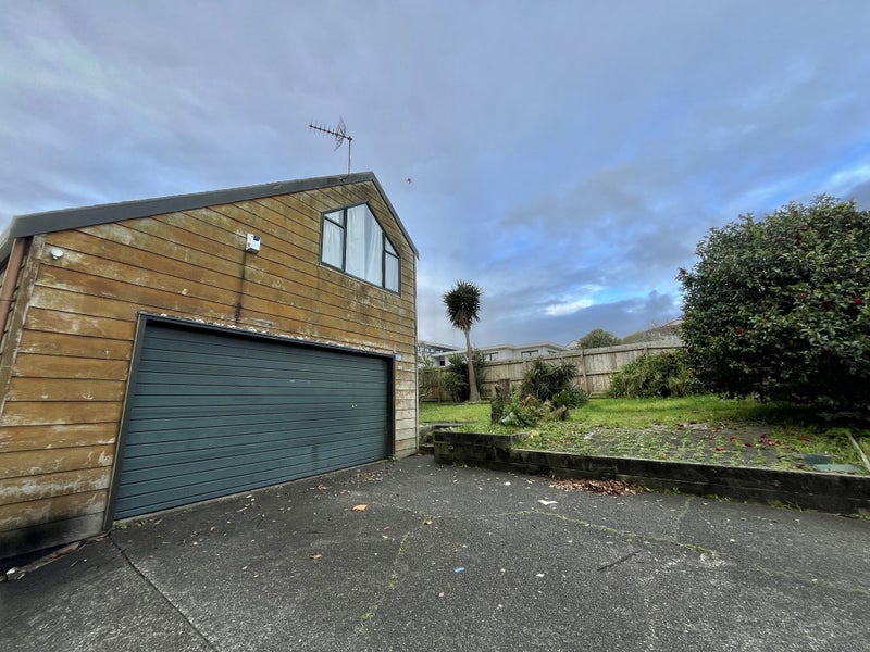 40A Redoubt Road, Goodwood Heights, Auckland - Carousel 2