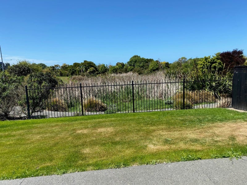 22 Kingsbridge Drive, Burwood, Christchurch - Carousel 18