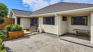 59 Kapiti Crescent, Titahi Bay, Porirua - Carousel 1