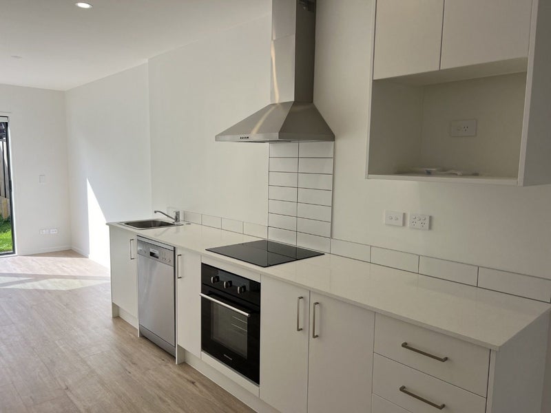 156B Mcleod Road, Te Atatū South, Auckland - Carousel 2