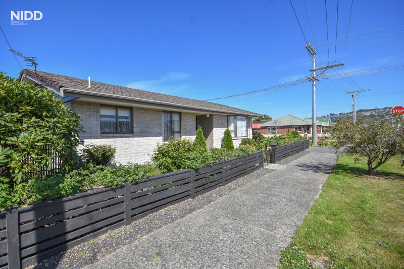 33 Bellona Street, Saint Kilda, Dunedin - Carousel 1