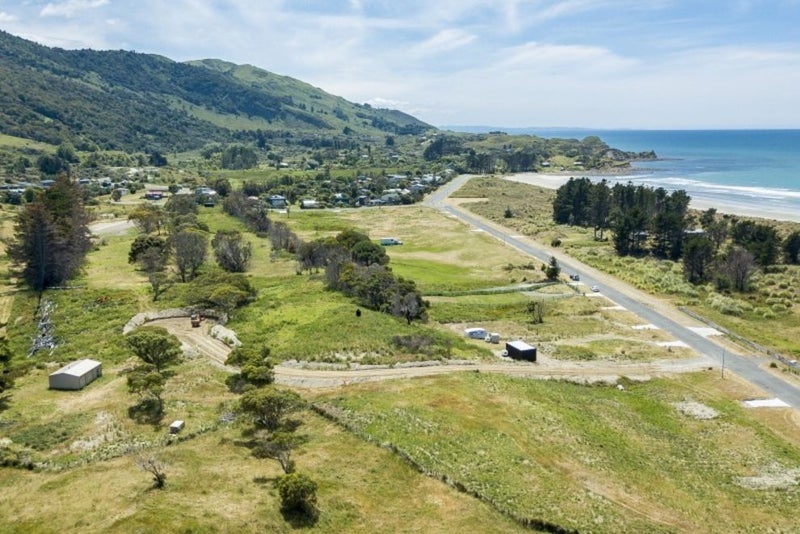 6 Pukenui Drive, Māhia - Carousel 2