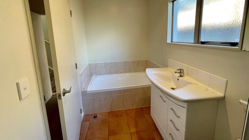 10A Park Terrace, Hamilton Central, Hamilton - Carousel 15