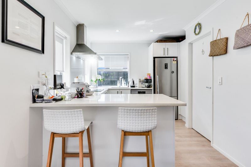 2/28 Garnett Avenue, Forest Lake, Hamilton - Carousel 2