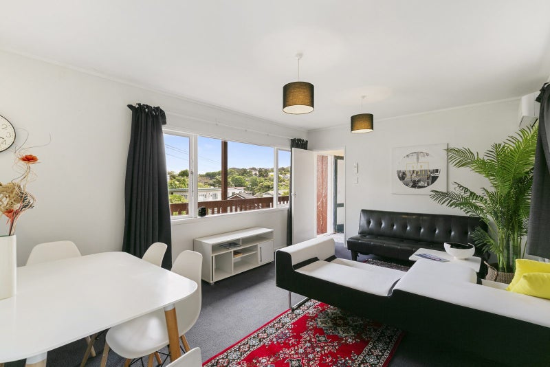 5 Chella Way, Khandallah, Wellington - Carousel 1