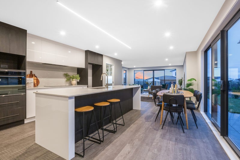 2B Kaiaho Close, Aotea, Porirua - Carousel 2