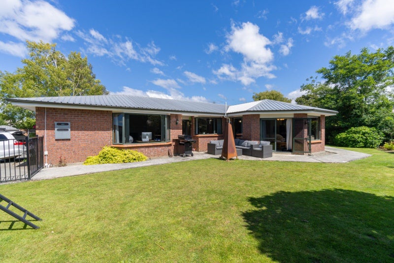 3 Sylvia Baker Place, Te Anau, Te Anau - Carousel 1