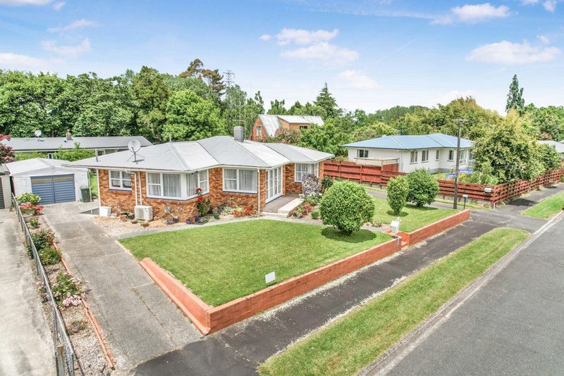 38 Southsea Crescent, Silverdale, Hamilton - Carousel 2