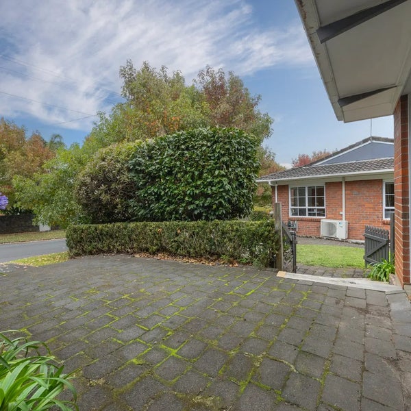 6 Ngatiawa Street, One Tree Hill, Auckland - Carousel 14
