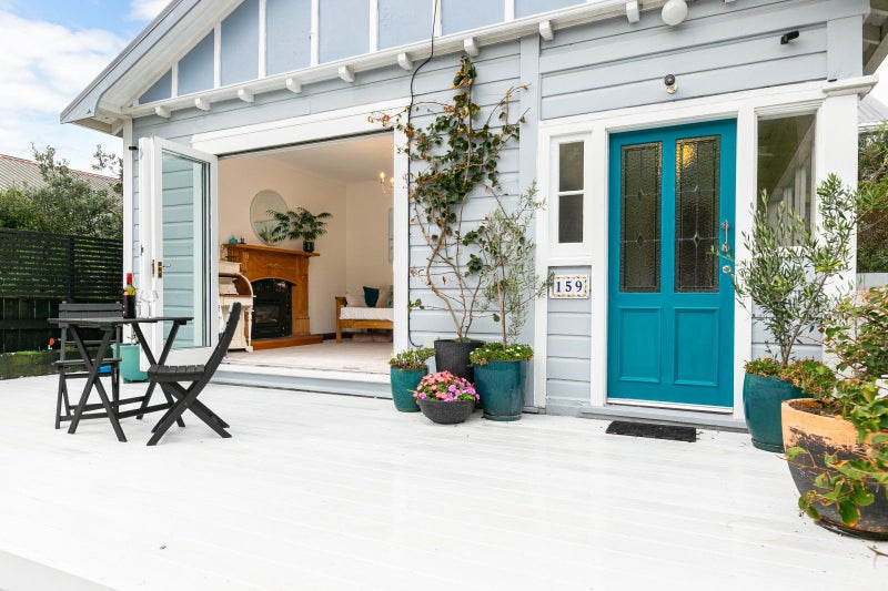 159 Queens Drive, Lyall Bay, Wellington - Carousel 2