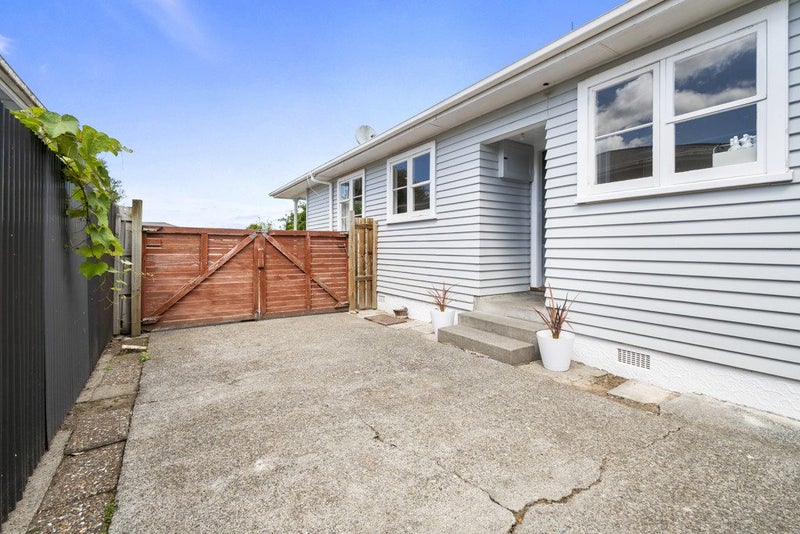 11 Pembroke Street, Highbury, Palmerston North - Carousel 18