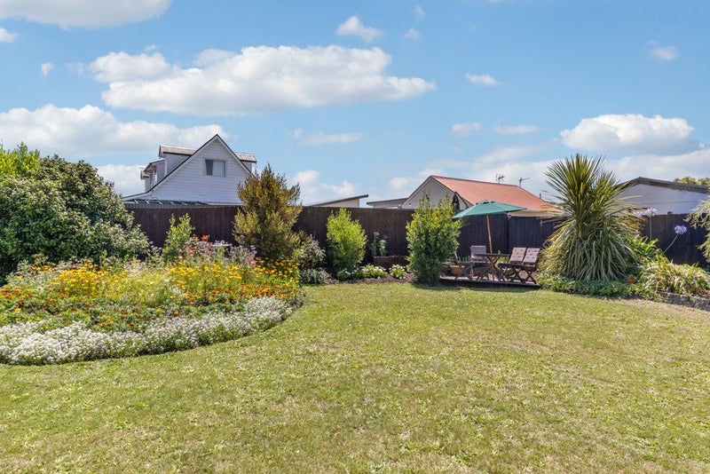 40A Queenspark Drive, Parklands, Christchurch - Carousel 18