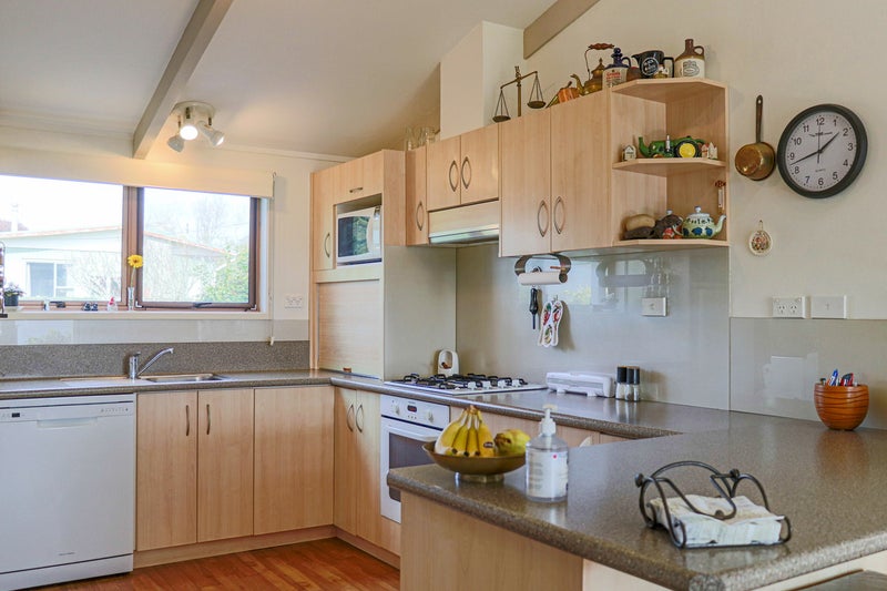 32 Nesbitt Street, Matata, Whakatane - Carousel 2