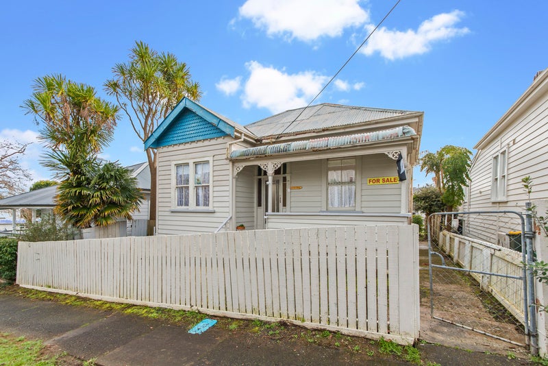 36 Ewen Alison Avenue, Devonport, Auckland - Carousel 2