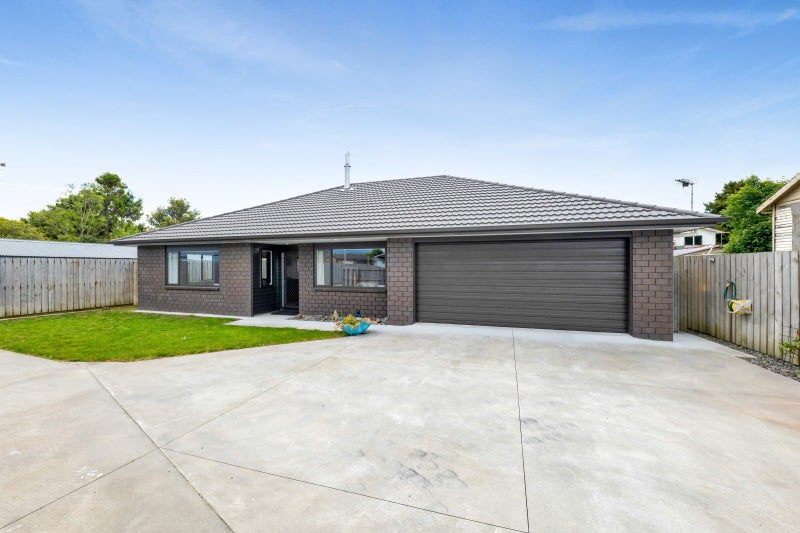 22A Juliet Street, Stratford - Carousel 1