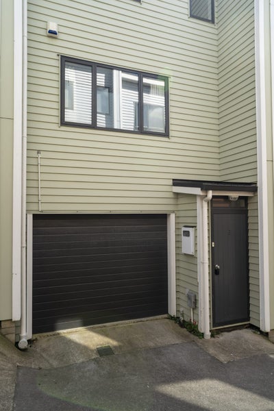 3/11 Gordon Place, Newtown, Wellington - Carousel 12