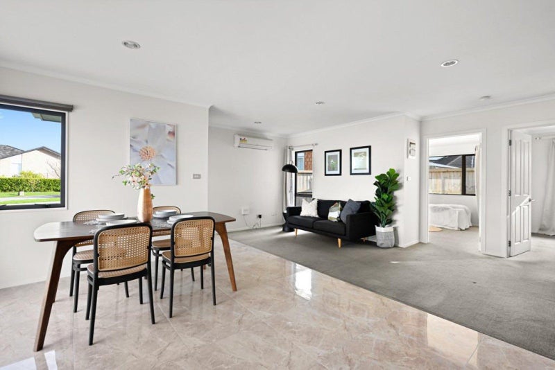 2 Capricorn Place, Rototuna North, Hamilton - Carousel 2