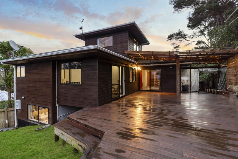 2/25 Fernwood Grove, Bayview, Auckland - Carousel 1