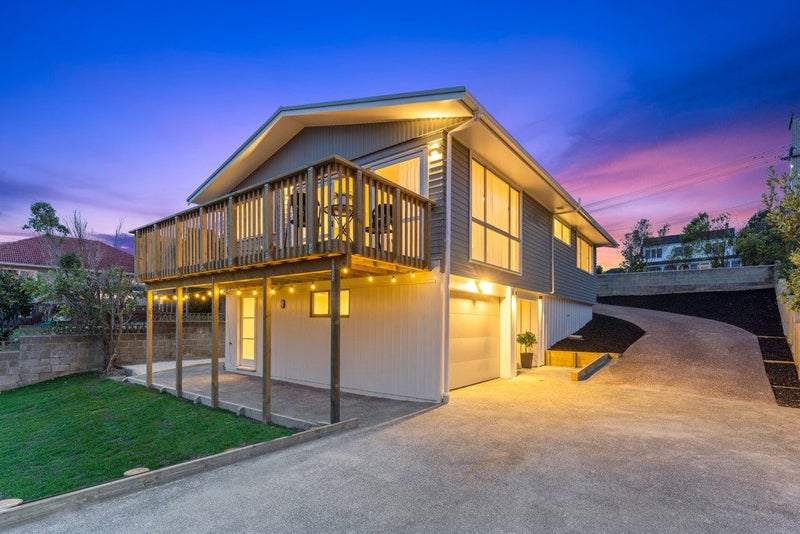 1 Hadfield Street, Beach Haven, Auckland - Carousel 1