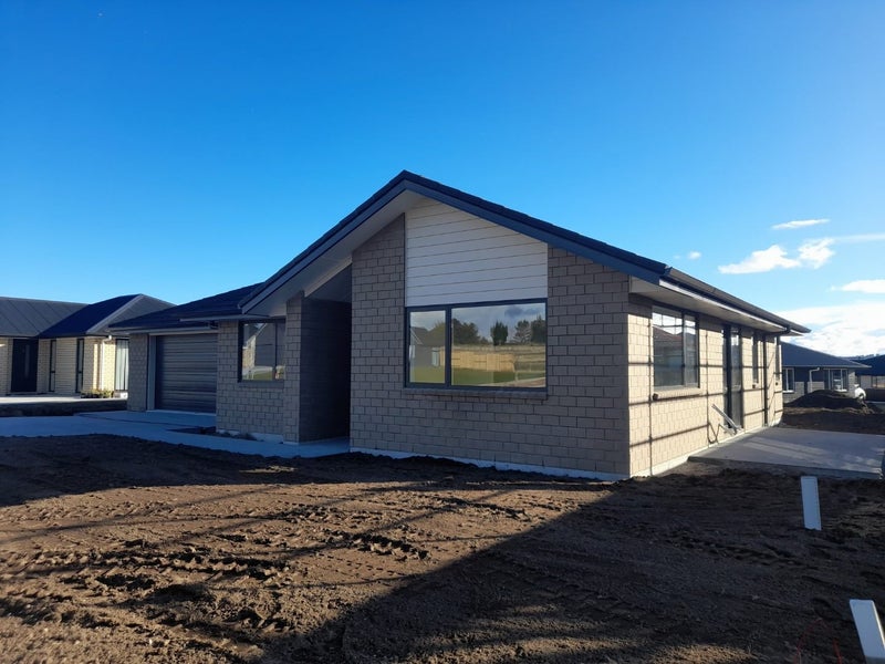 127 Harakeke Drive, Wharewaka, Taupo - Carousel 1