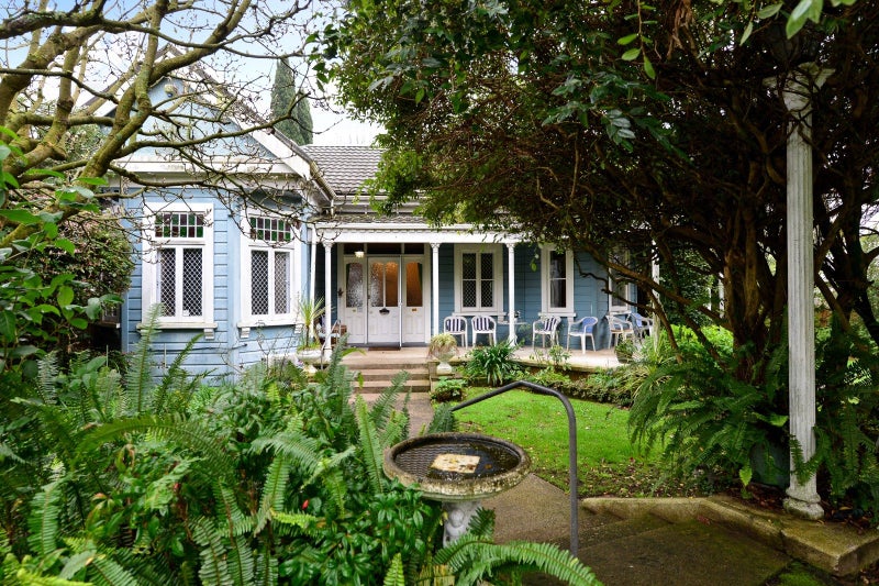 50 Forest Lake Road, Forest Lake, Hamilton - Carousel 1