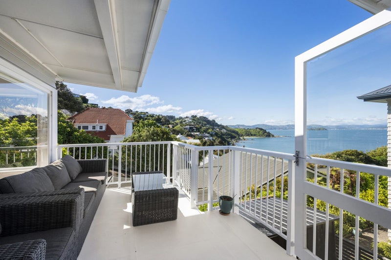 27 Tai Paku Paku Road, Karaka Bays, Wellington - Carousel 1