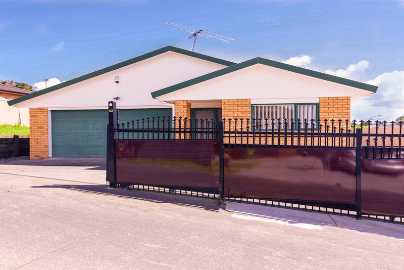 53 Castlefinn Drive, Weymouth, Auckland - Carousel 1