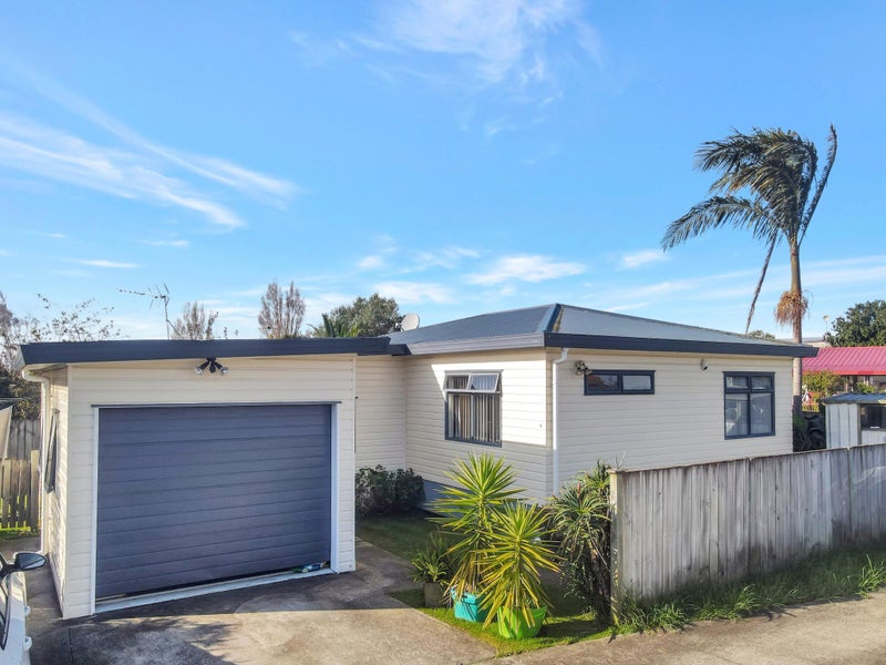 32D Gifford Road, Papatoetoe, Auckland - Carousel 2