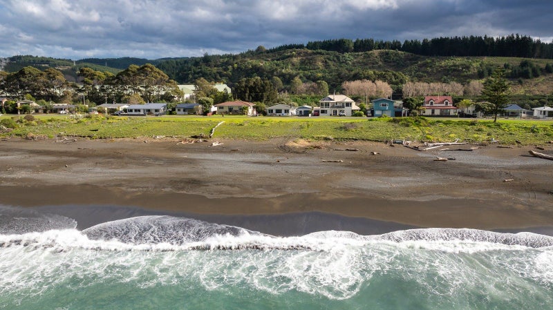 230 Whirinaki Road, Eskdale - Carousel 2