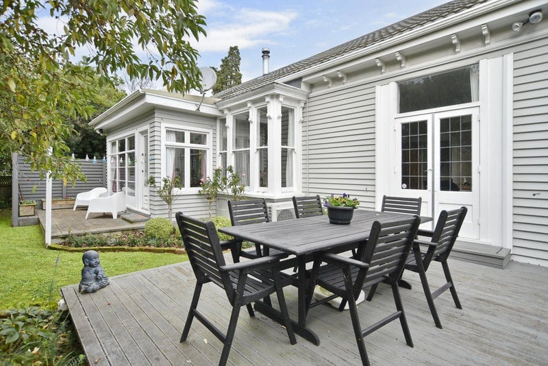 11 Locarno Street, Opawa, Christchurch - Carousel 1