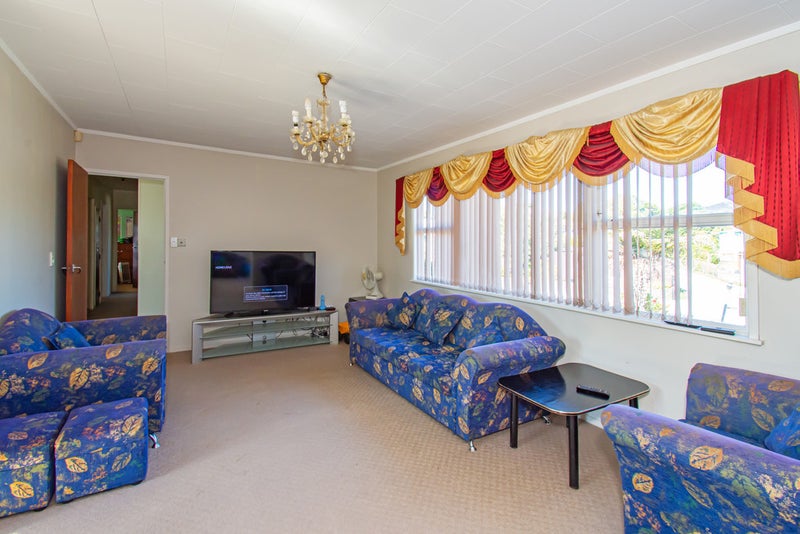 581 Massey Road, Mangere, Auckland - Carousel 2