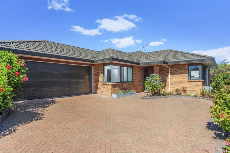 451B Blockhouse Bay Road, Blockhouse Bay, Auckland - Carousel 1