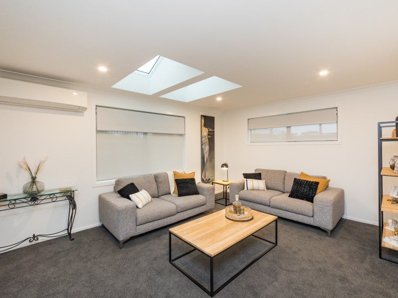 30 Vaucluse Heights, Fitzherbert, Palmerston North - Carousel 2