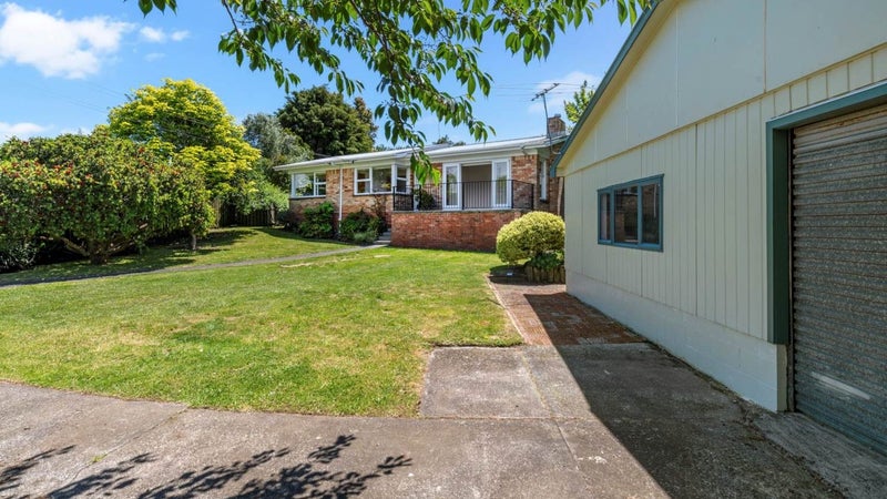62 Ferguson Street, Manurewa East, Auckland - Carousel 1