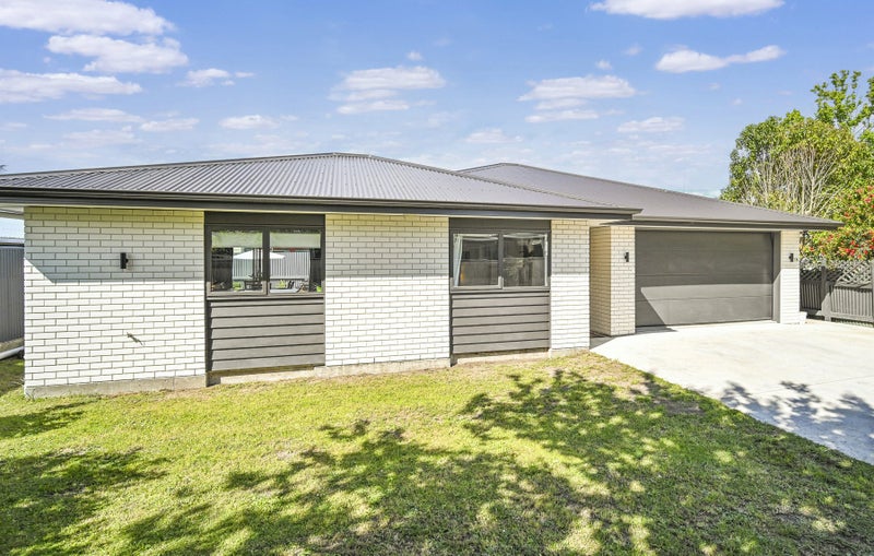 18A Wycliffe Street, Onekawa, Napier - Carousel 2