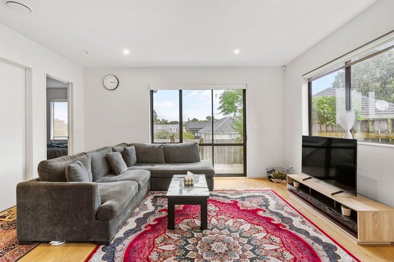 61 Ernie Pinches Street, Wesley, Auckland - Carousel 2