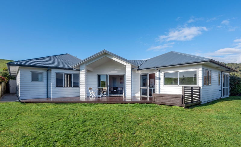 10 Butler Place, Lynmore, Rotorua - Carousel 1