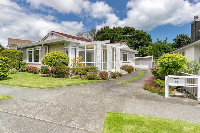 43 Wai-Iti Crescent, Woburn, Lower Hutt - Carousel 1