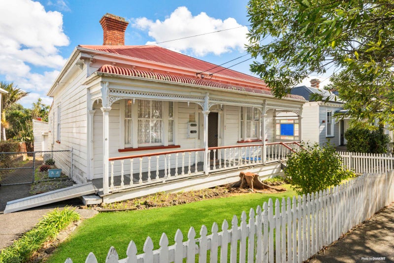 6 Northland Street, Grey Lynn, Auckland - Carousel 2