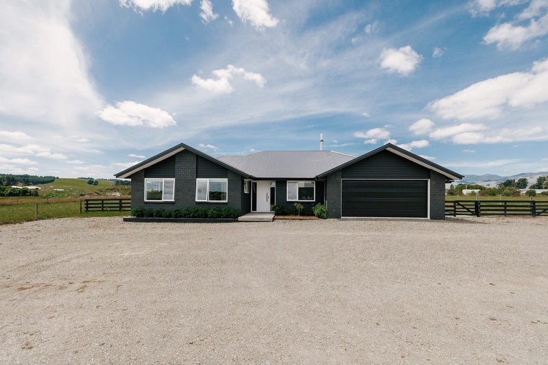 34 Robbie Lane, Ashhurst, Palmerston North - Carousel 45