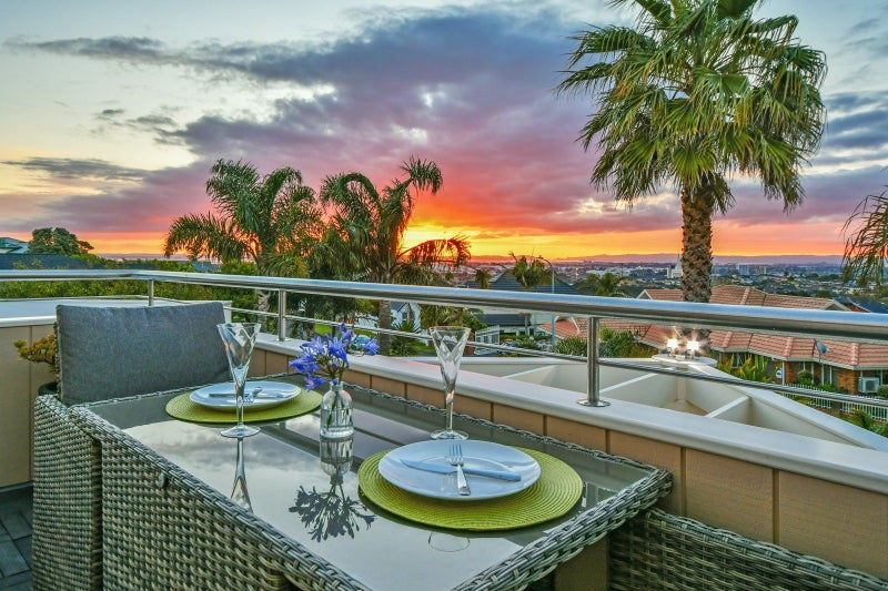 6 Ribbonwood Crescent, Goodwood Heights, Auckland - Carousel 2