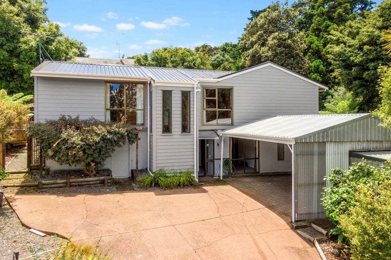 184 Everglade Drive, Totara Heights, Auckland - Carousel 1