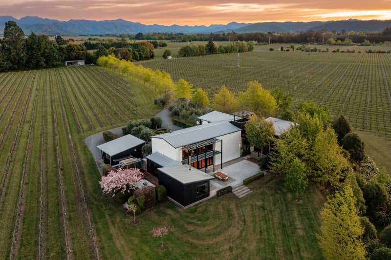 25 Guernsey Street, Aranui, Christchurch - Carousel 1