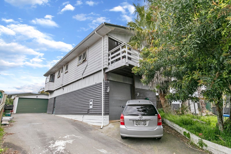 22 Pulman Place, Clover Park, Auckland - Carousel 2