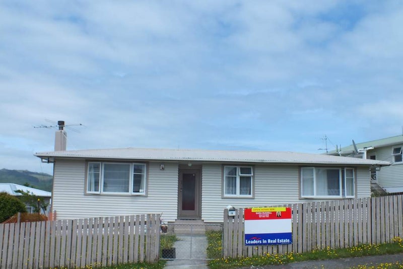 25 Paenui Street, Titahi Bay, Porirua - Carousel 1